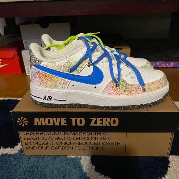 Custom Nike Air Force 1 LV8 GS - Picture 1 of 3